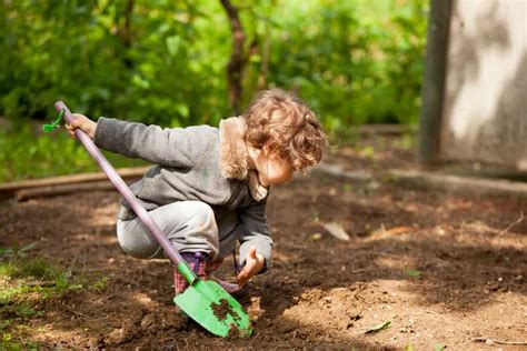 digging equipment for kids